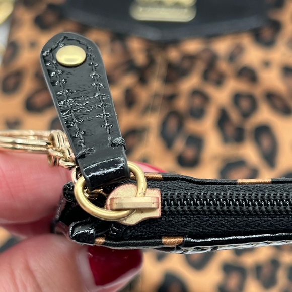 Vintage coach leopard Crossbody purse with coin, wallet purse included - Picture 6 of 11